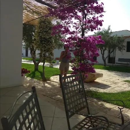 In Bb - Stunning Quadruple In Ancient Masseria Near The Sea In A Quiet Olive Trees Vendégház