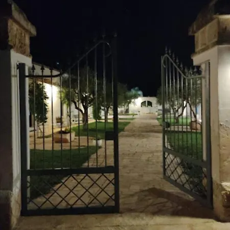 In Bb - Stunning Quadruple In Ancient Masseria Near The Sea In A Quiet Olive Trees *
